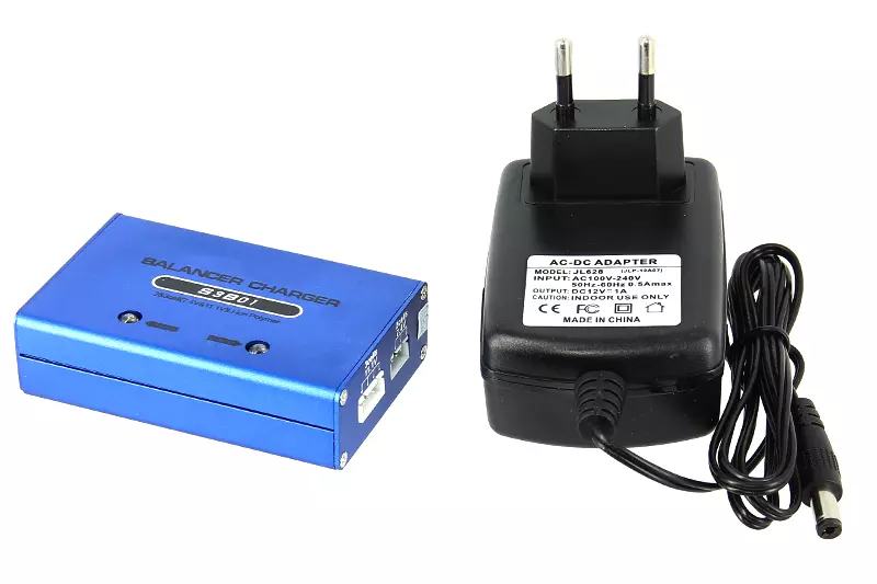 CHARGEUR BATTERIE LIPO